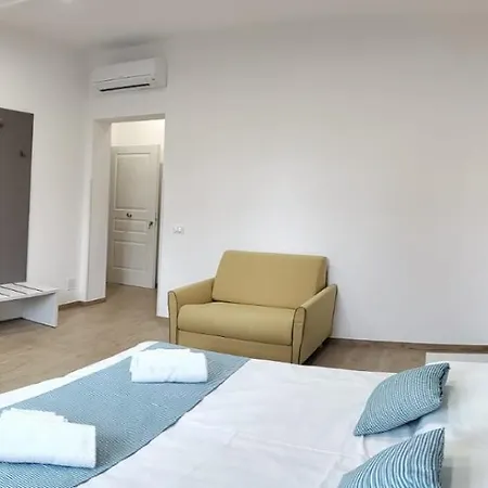 Turrigni Guest house *